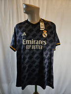 Real Madrid 2023/2024 Auswärts KIT Trikot XL NEU