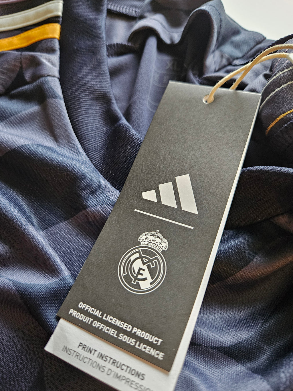 Real Madrid 2023/2024 Auswärts KIT Trikot XL NEU