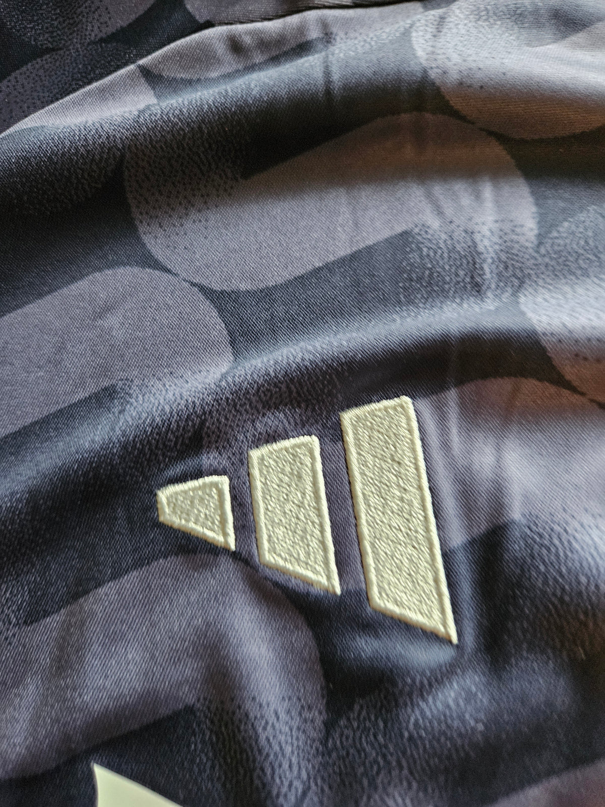 Real Madrid 2023/2024 Auswärts KIT Trikot XL NEU