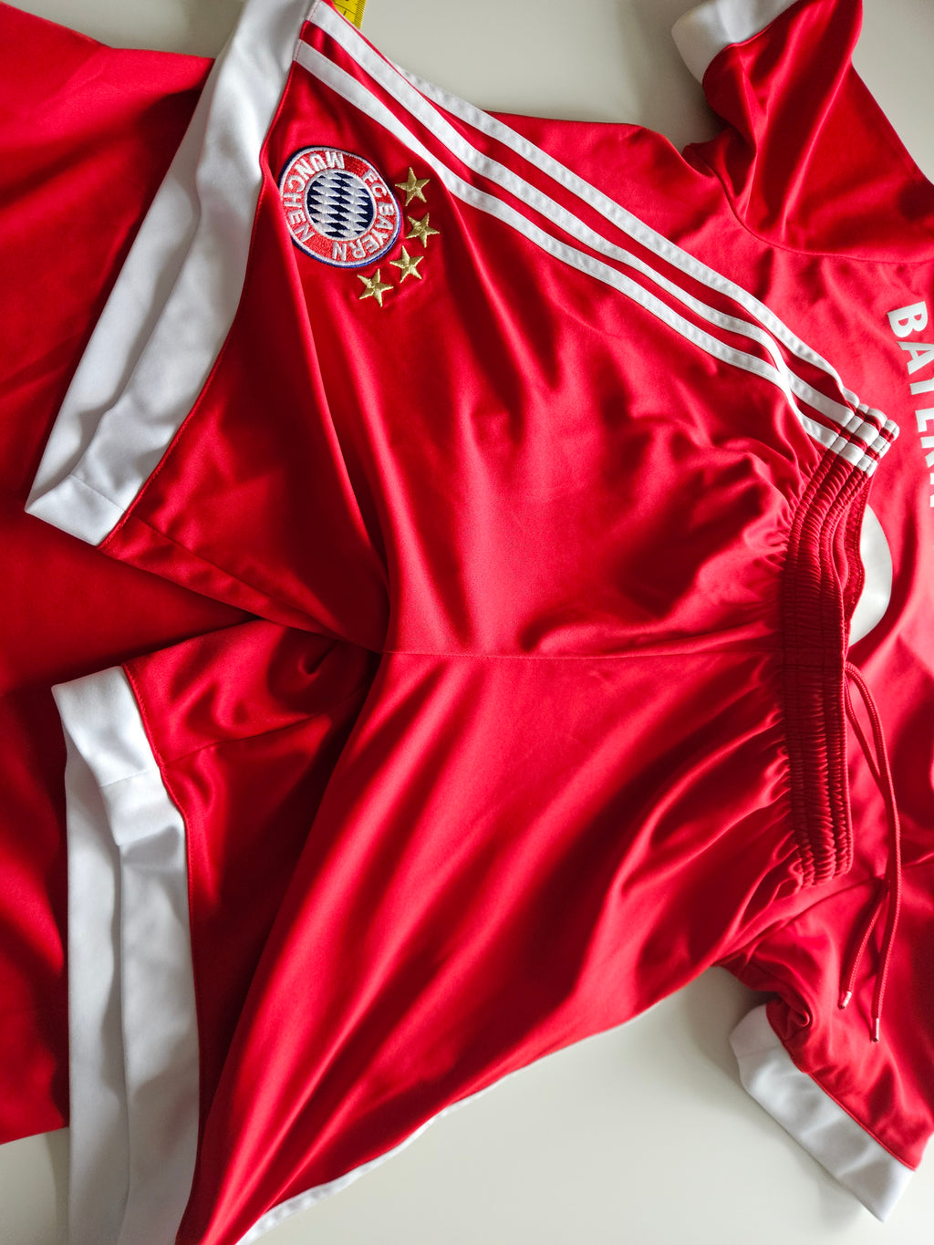 Bayern München 2017/2018 Home Trikot plus Hose #9 Lewandowski S Adidas