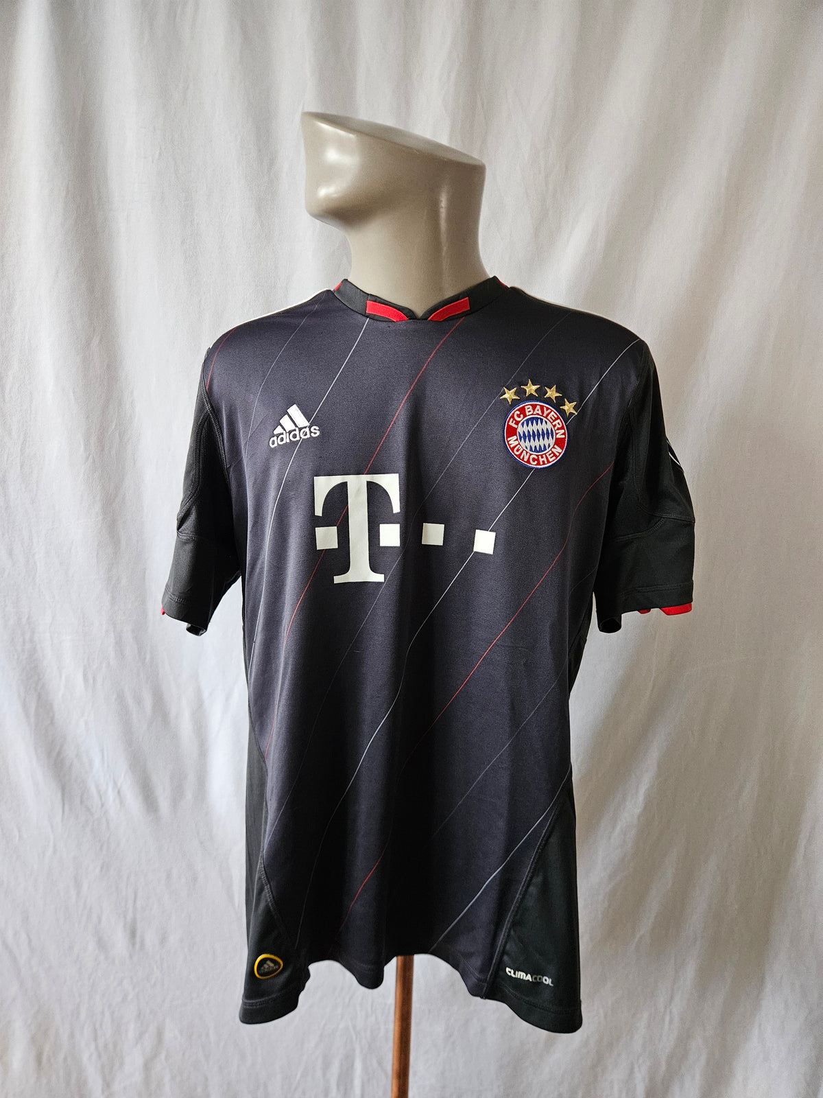 Bayern München Trikot 2010/2011 #25 Müller 3rd L Shirt Adidas