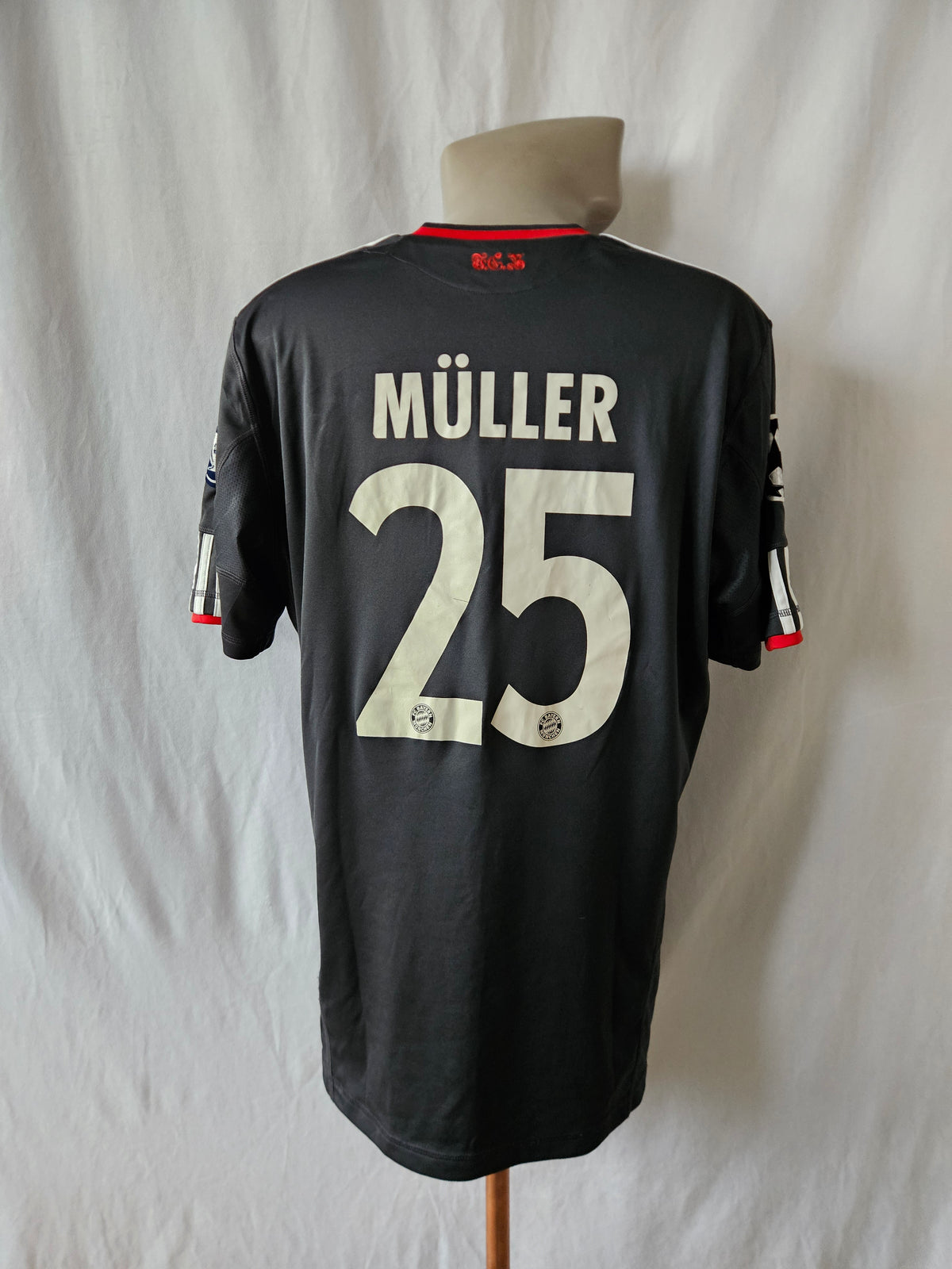 Bayern München Trikot 2010/2011 #25 Müller 3rd L Shirt Adidas