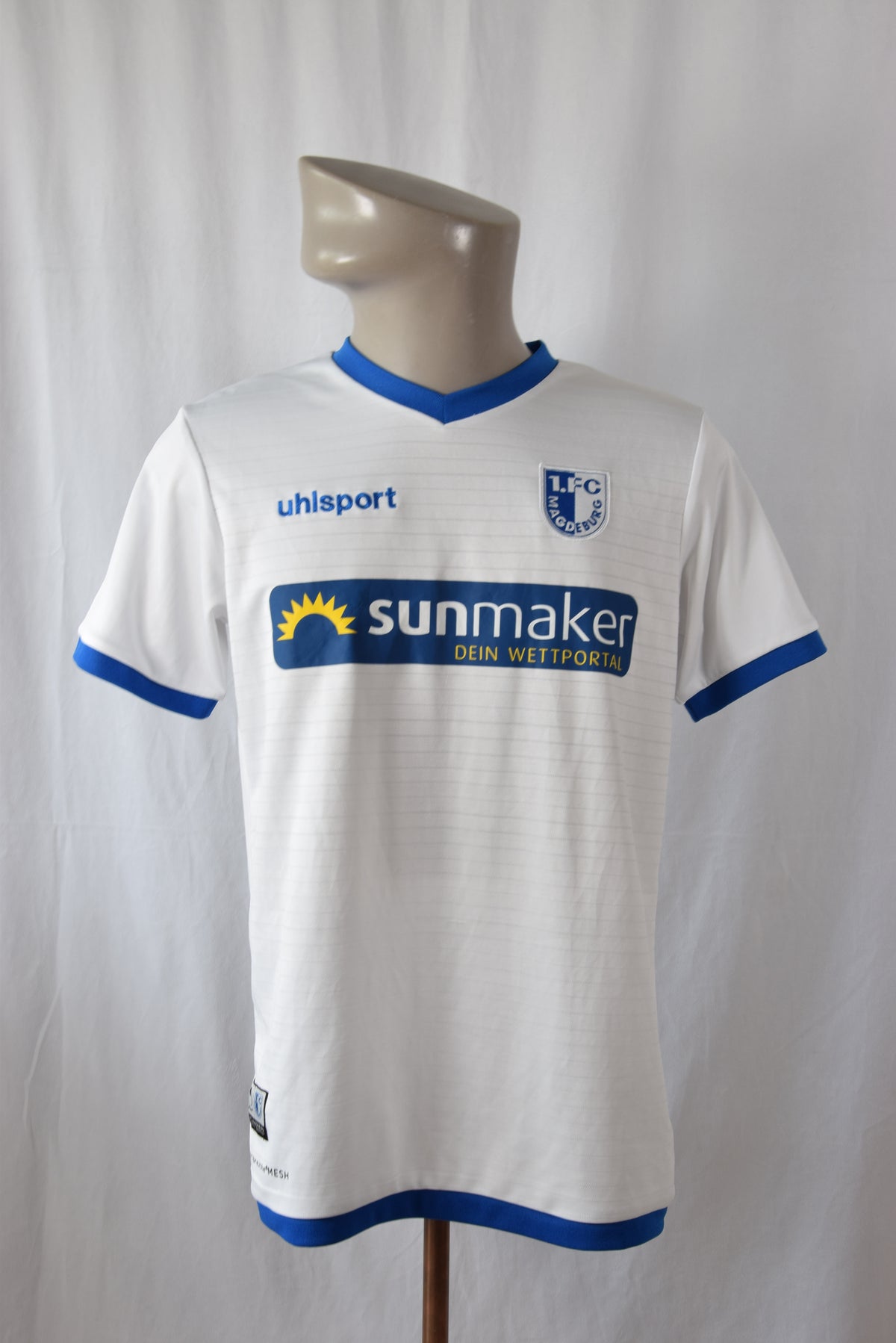 1. FC Magdeburg  2019/2020  Auswärtstrikot M Uhlsport Sun