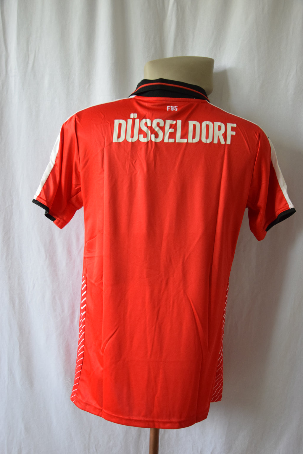 Fortuna Düsseldorf 2016/2017 Neu S Auswärts Trikot Puma