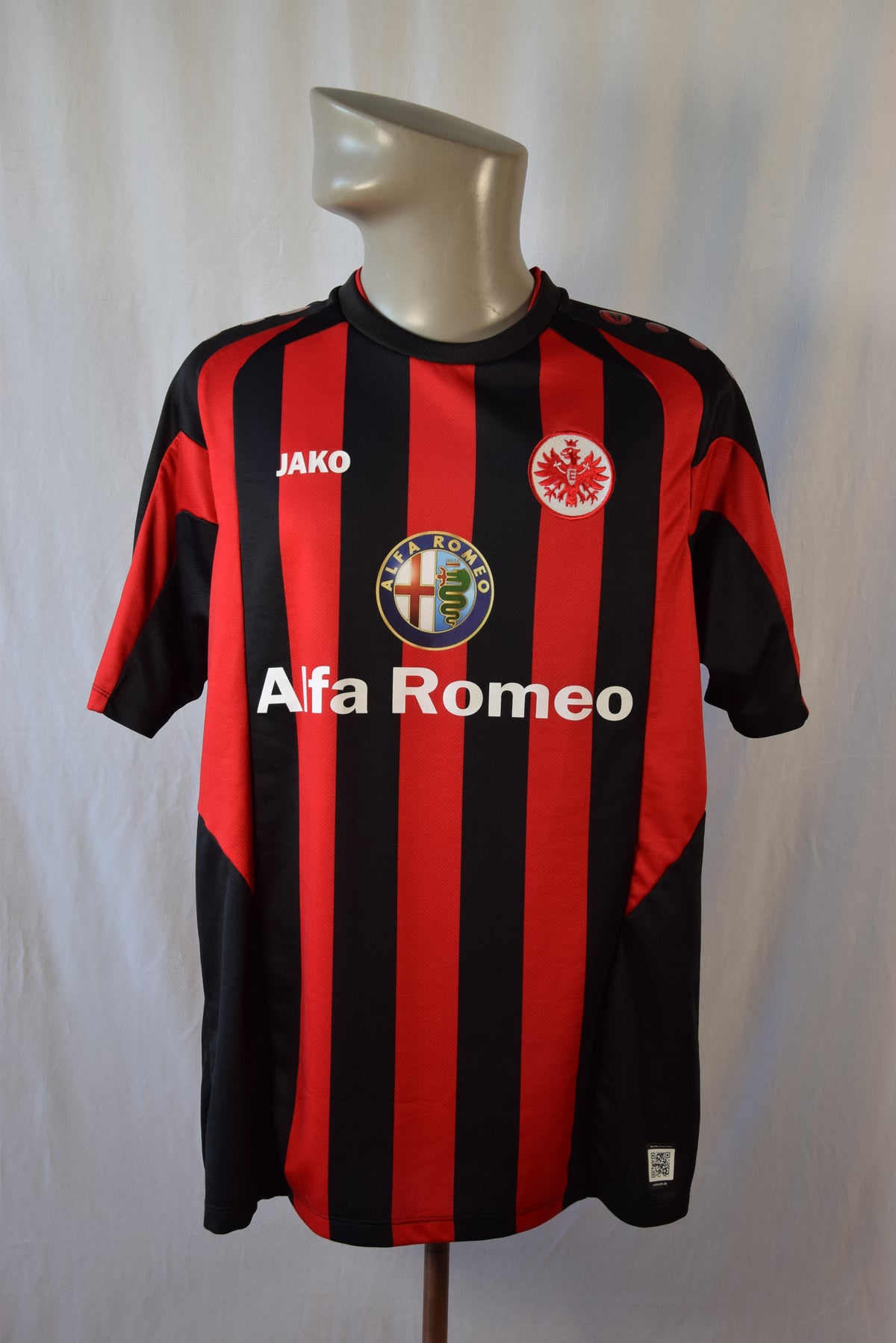 Eintracht Frankfurt 2013/2014 3xL Heim #16 Aigner JAKO Trikot