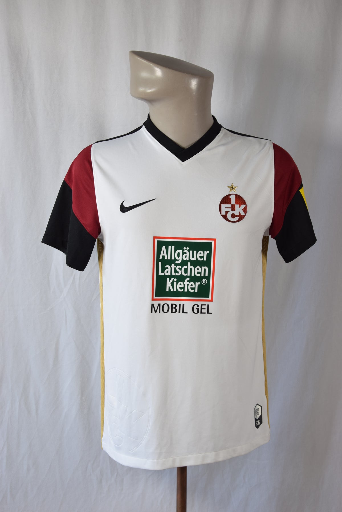 1. FC Kaiserslautern M  Nike Auswärtstrikot #13 Boyd 2021/2022