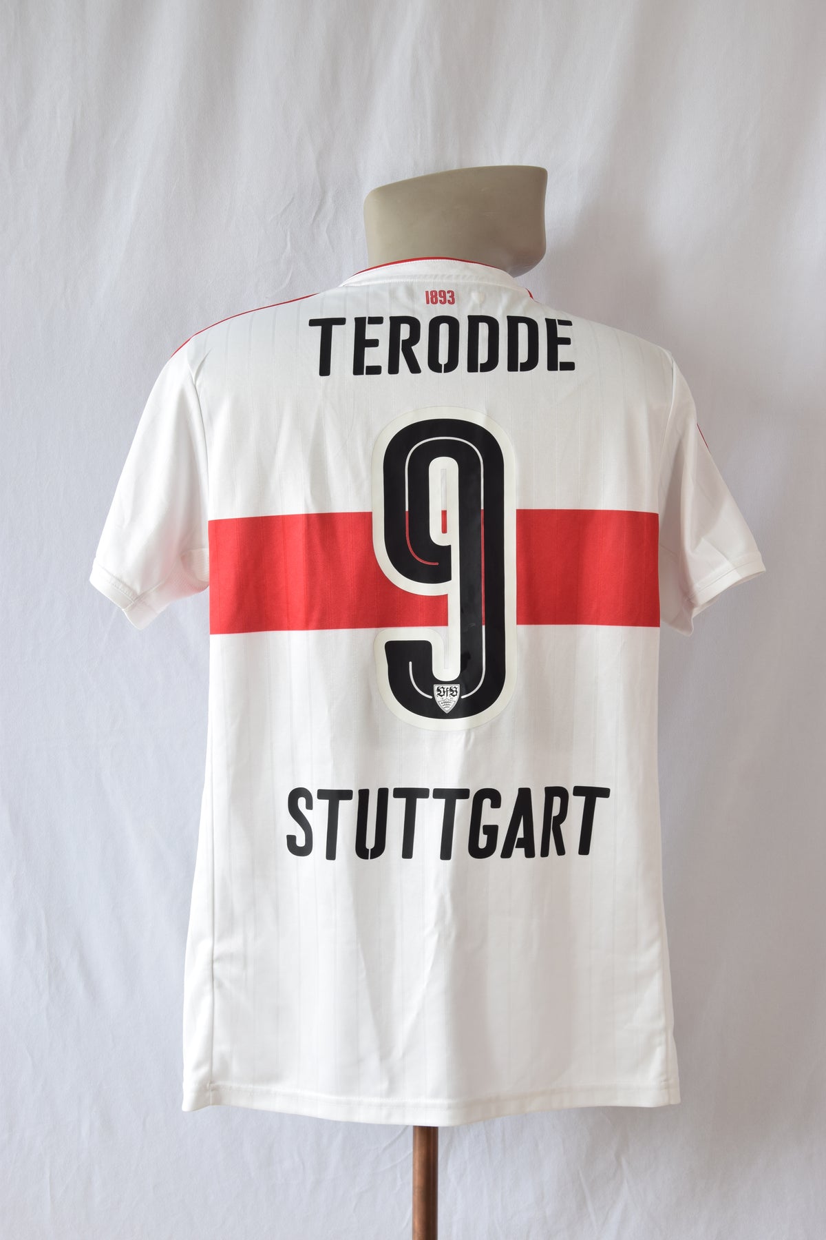 VfB Stuttgart 2016/2017 Heim #9 M Puma Trikot