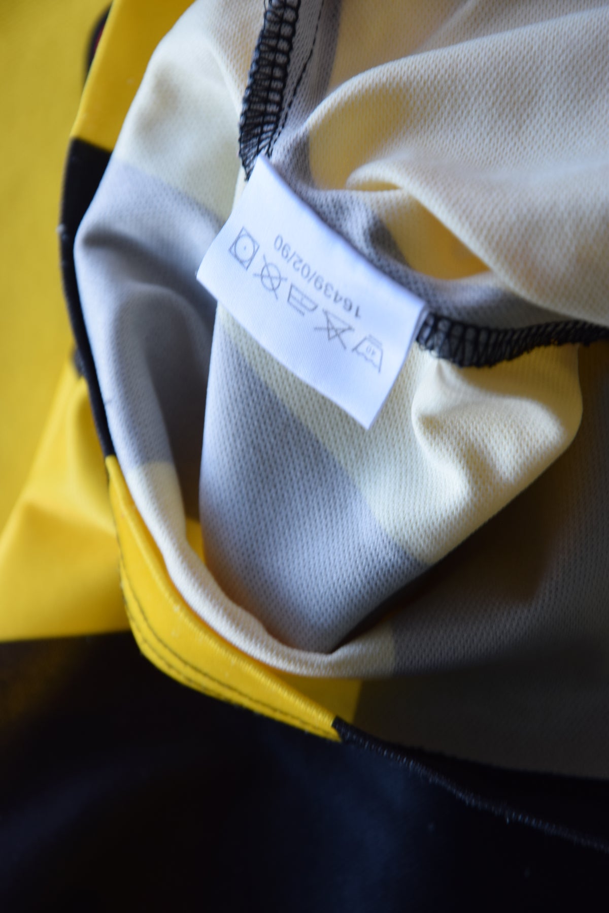 BVB Borussia Dortmund 2000-2002 Heimtrikot #22 Amoroso XL