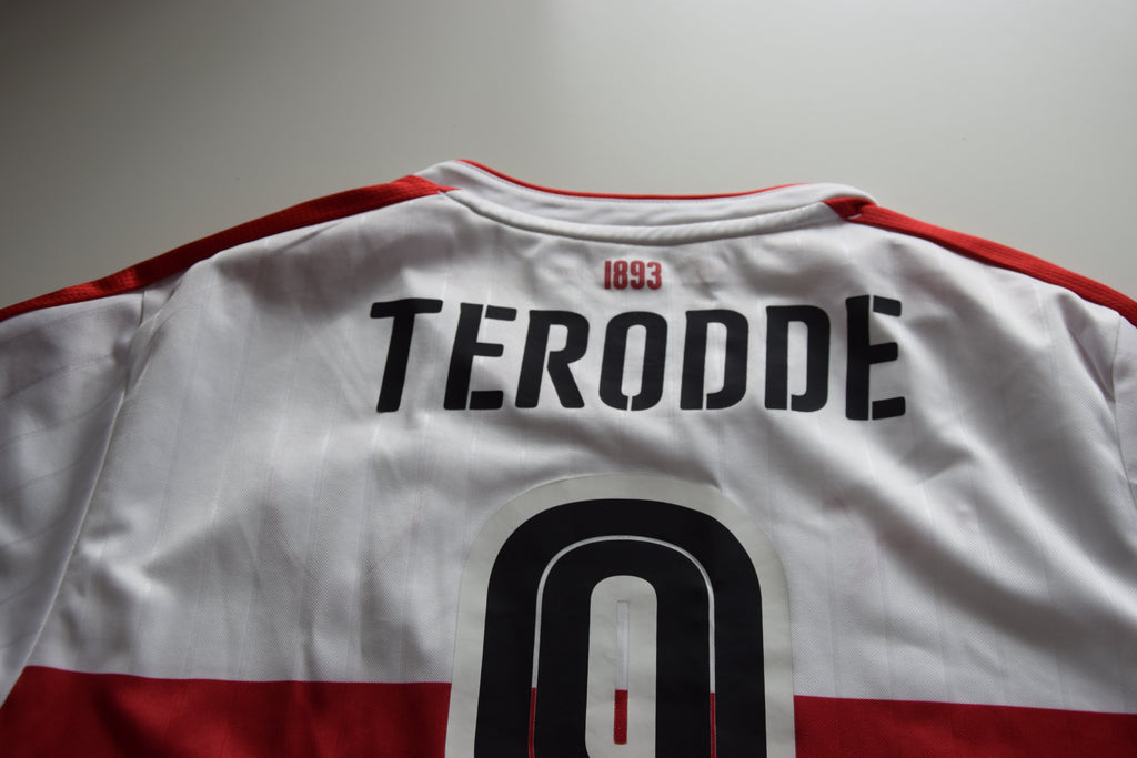 VfB Stuttgart 2016/2017 Heim #9 M Puma Trikot