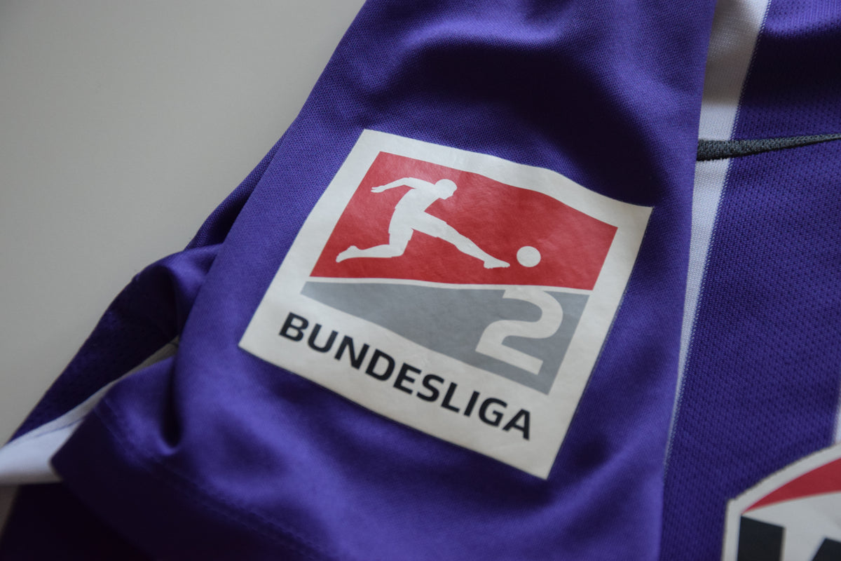 Erzgebirge Aue 2020-2022 Heim Trikot  #16 Majetschak Nike L
