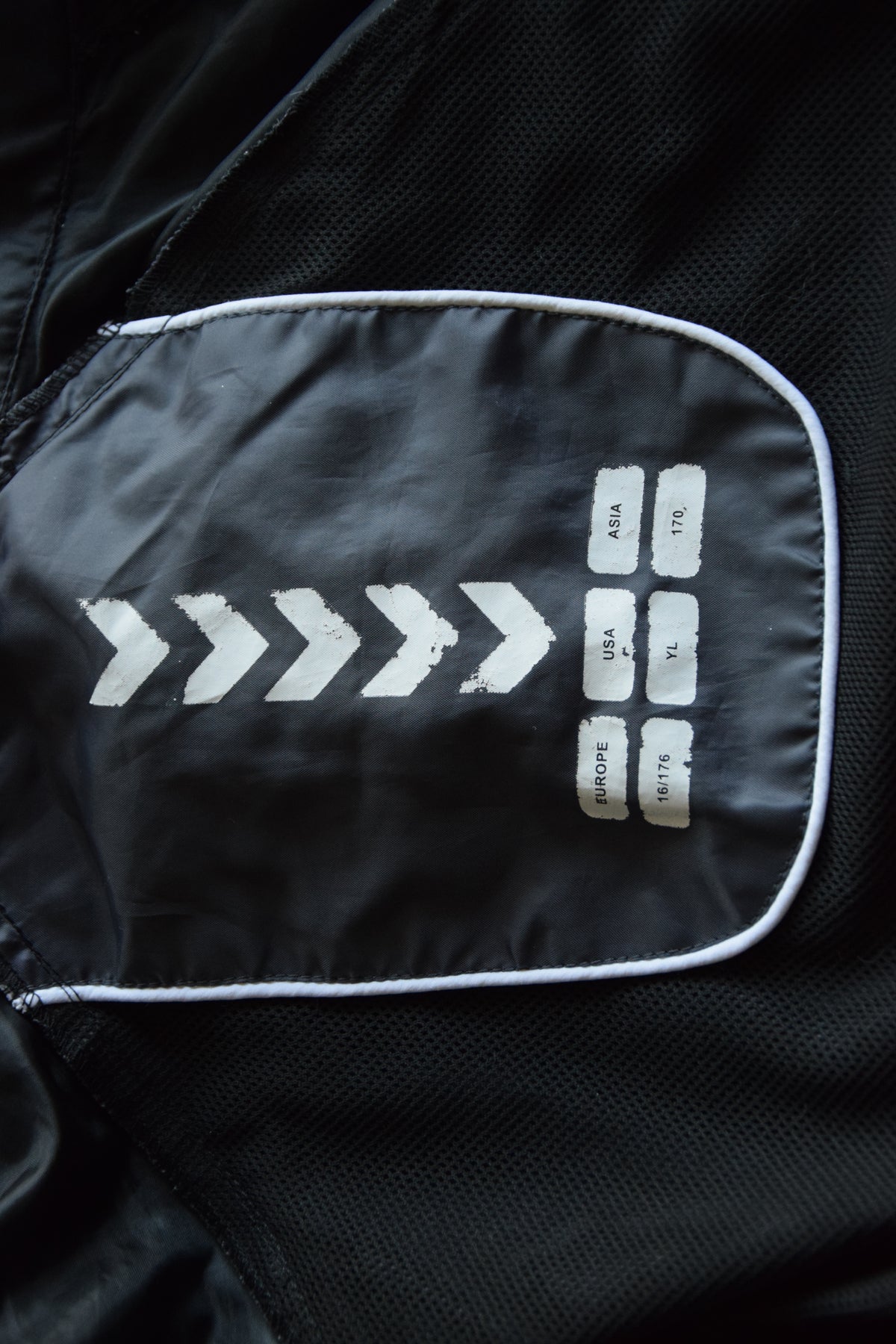Karlsruher SC Jacke KSC 176 cm Hummel