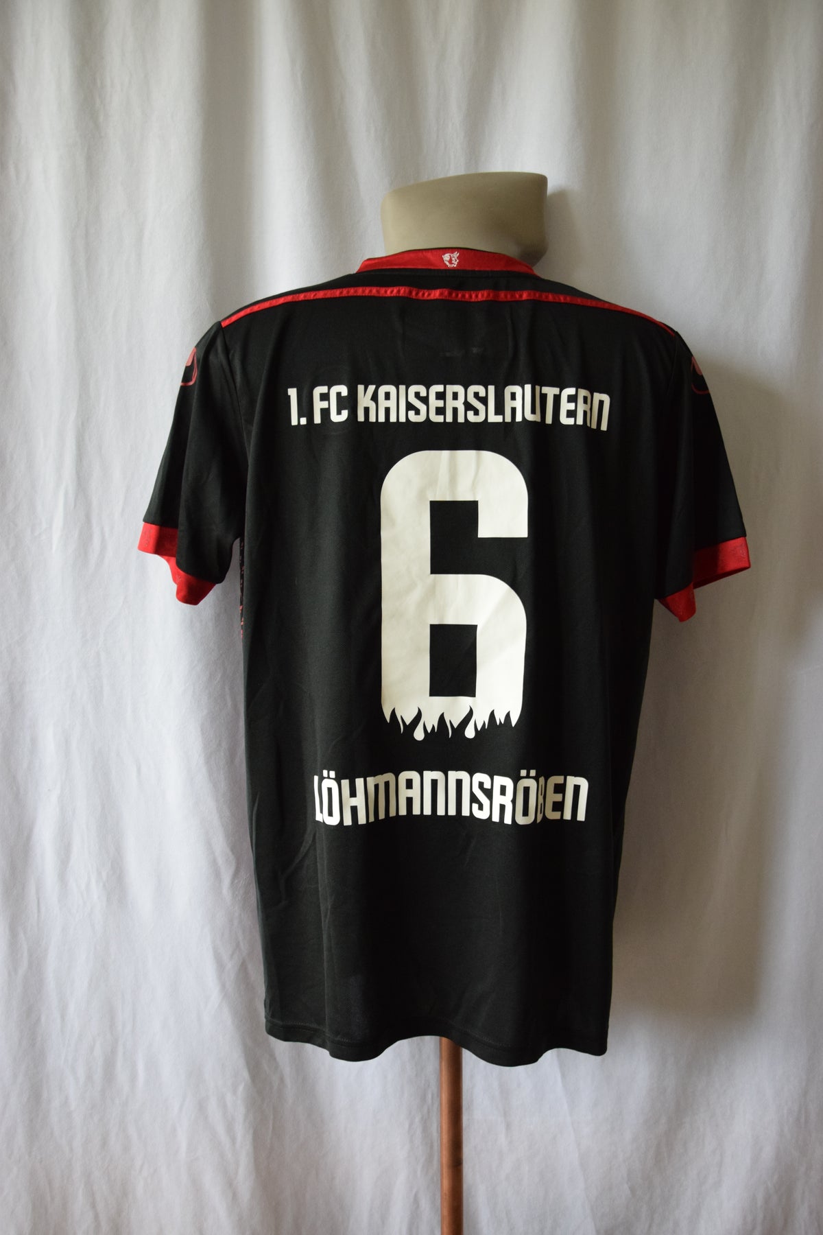 1. FC Kaiserslautern Trikot 2018/2019 Auswärts #6 Löhmannsröben L Uhlsport
